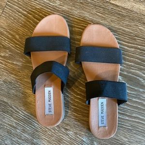 Steve Madden Size 7 Black/ Brown Sandals